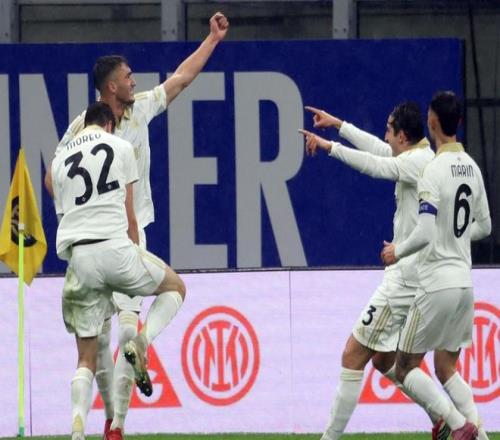 我国双星闪,耀国际大学,生冬季运动,江南,JiangNan,江南体育官网,江南官网,江南体育下载